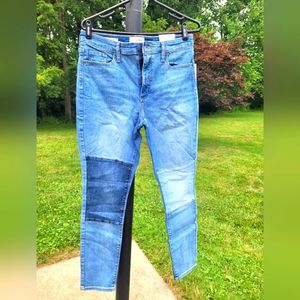 #0104NWT Universal Thread High Rise Skinny sz 10/30 R